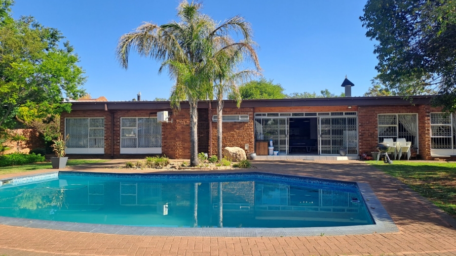 3 Bedroom Property for Sale in Heuwelsig Free State